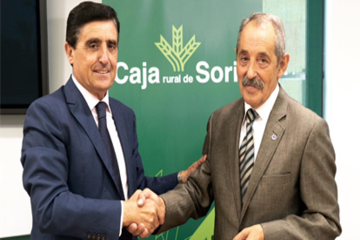 El Presidente de Caja Rural de Soria, Carlos Martínez Izquierdo y el Presidente de la Hermandad de Donantes de Sangre de Soria, José Luis Molina Medina Acuerdo de colaboración entre Caja Rural de Soria y Hermandad de Donantes de Sangre de Soria